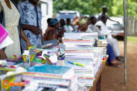 Vue-partielle-des-kits-scolaires